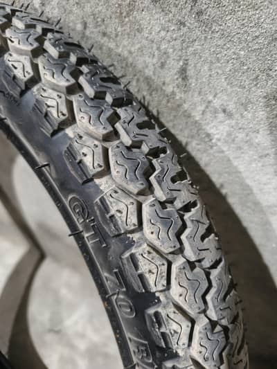 AHL TYRE CD 70 REAR