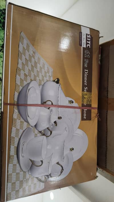 Dinner set New 10/10