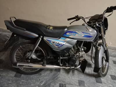Honda CD 70 dream silver color