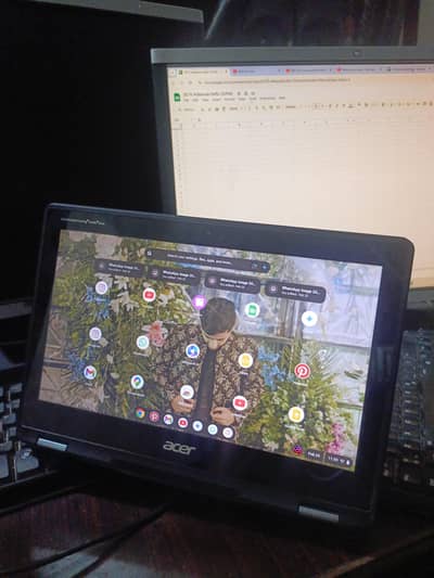 Touch Screen Chromebook.