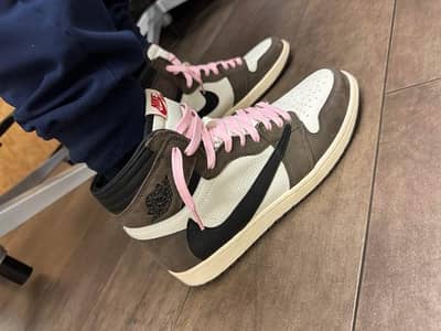 Nike Air Jordan 1 Retro High OG SP Travis Scott "Mocha".