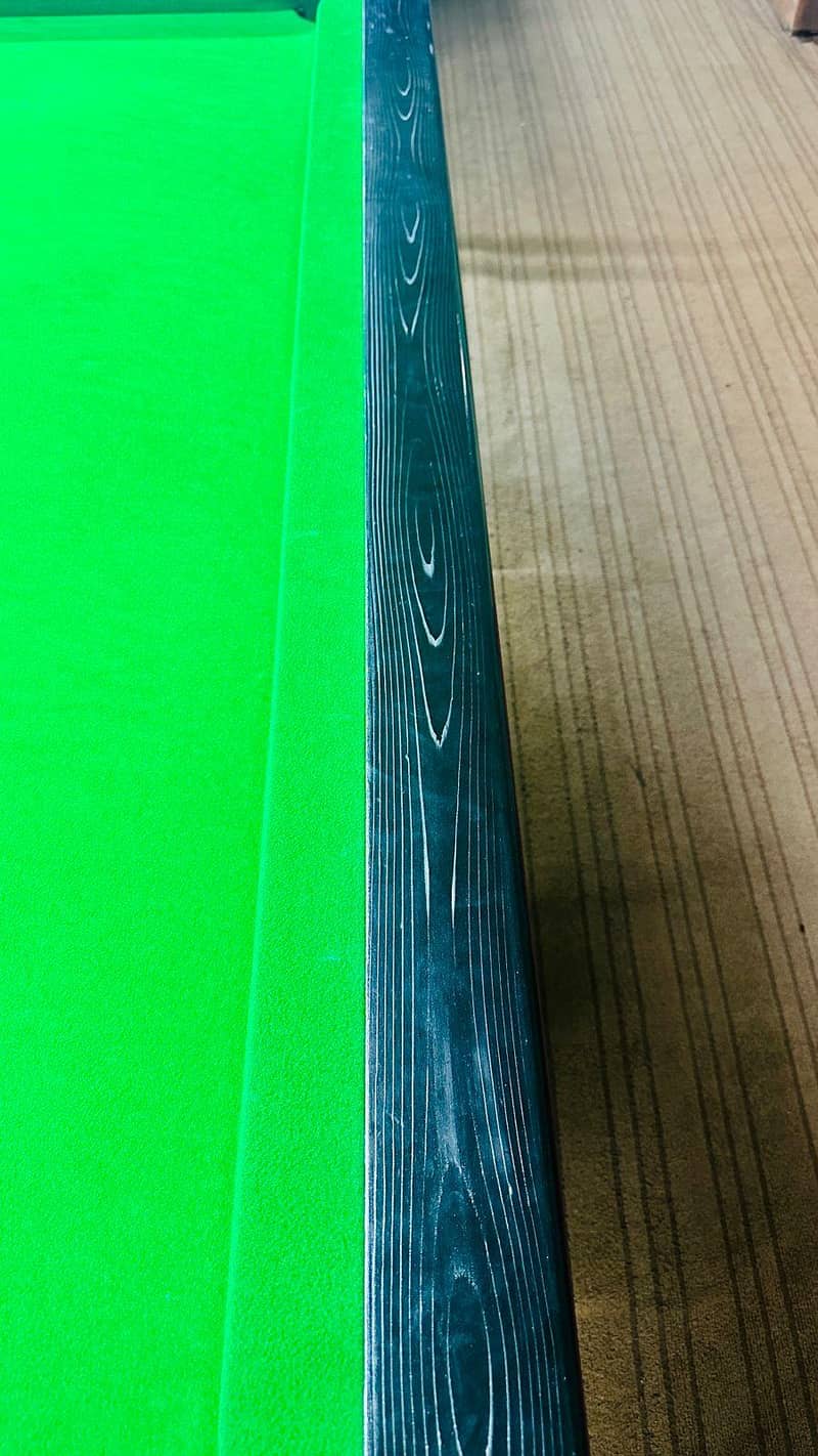 SNOOKER TABLE 6