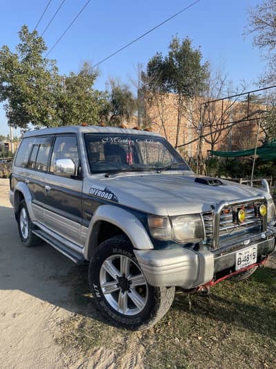Mitsubishi pajero 1990