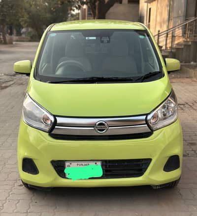 nissan days almost original paint 2018/2022