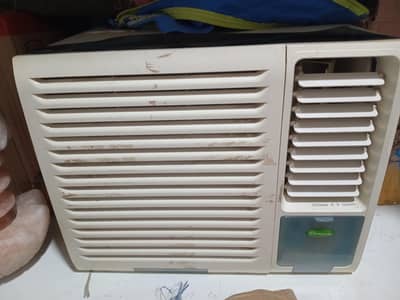 Canopus 0.6 Ton (7000-7200 BTU) Window AC - Heat & Cool