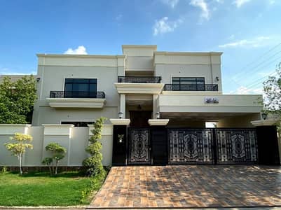 20 Marla beautiful slightly used house in saeed colony with 10kv solar system