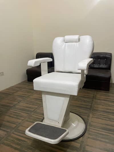 Saloon Chairs | Parlor Chairs | Manicure| Pedicure| Stools | Trolley's