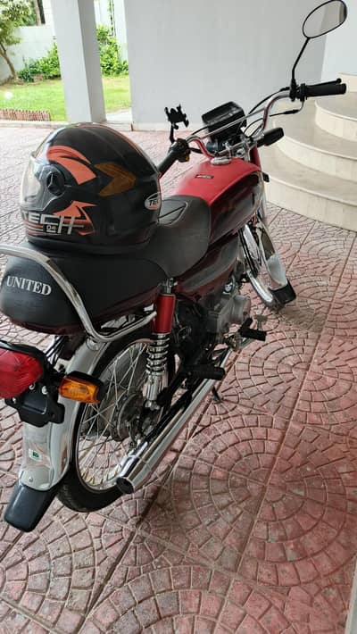 25 Model United like new