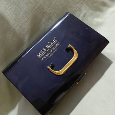 MISS ROSE  make up kit