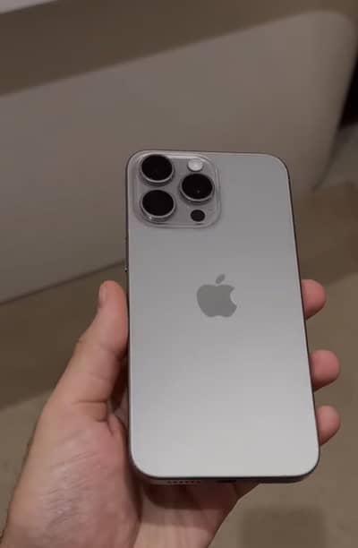 Iphone 15 pro max jv 92% battery health 285 cc with original box cable