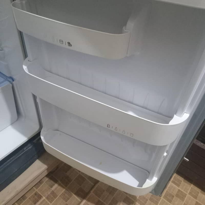 orient fridge 1