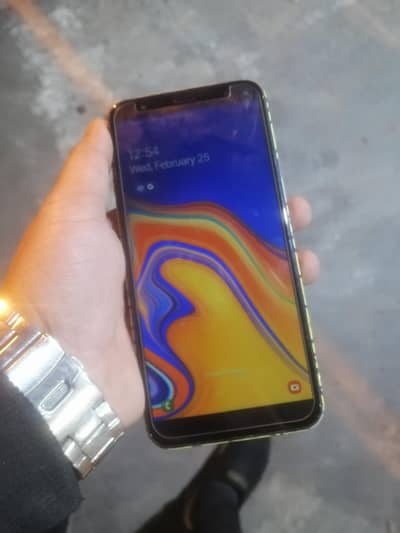 Samsung j4 plus