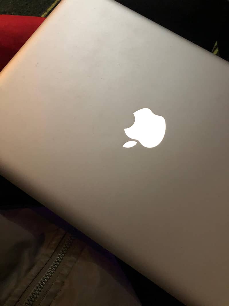Macbook Pro 2012 0
