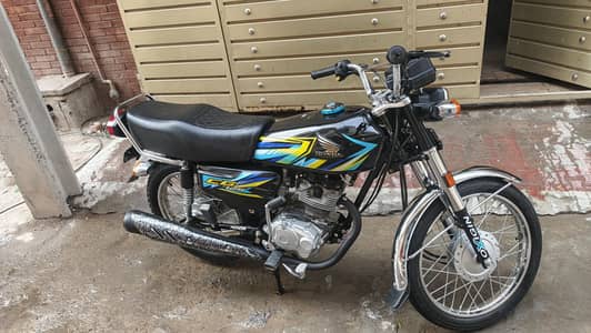 Honda CG 125 2025 model  tanki tapay 2026