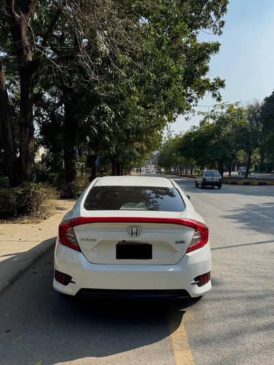 Honda civic Vti oriel vtec Turbo 2016