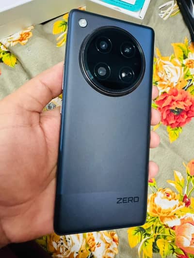 Infinix Zero 40 2 months used Only