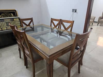 Dining table for sale