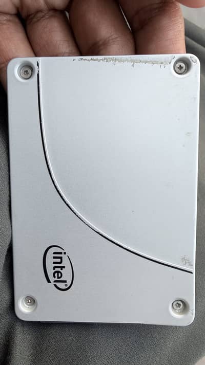 4 TB intel 2.5 ssd