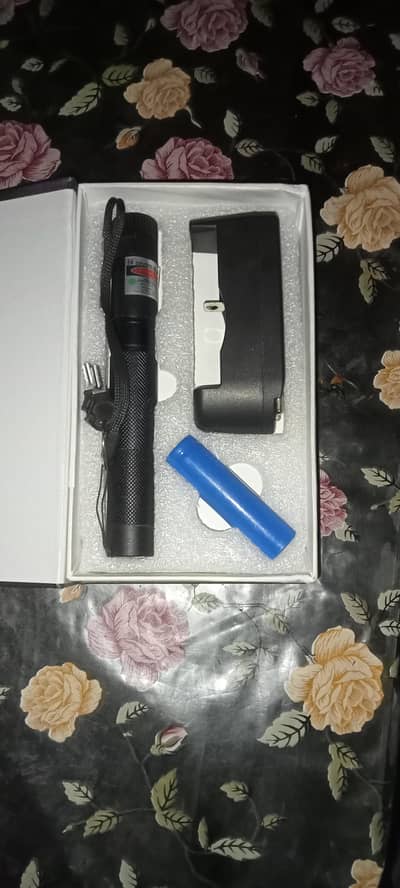 laser light VIP condition box pack charger battery