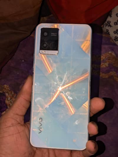 vivo y21 pta approved 4+1 ram 64gb memory fresh condition.