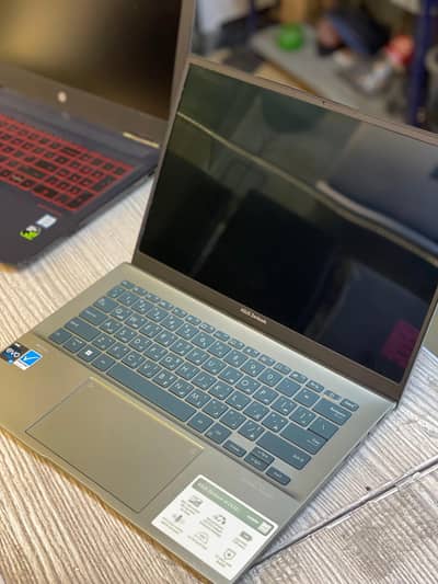 Asus Zenbook 14 Core i7 12 Gen