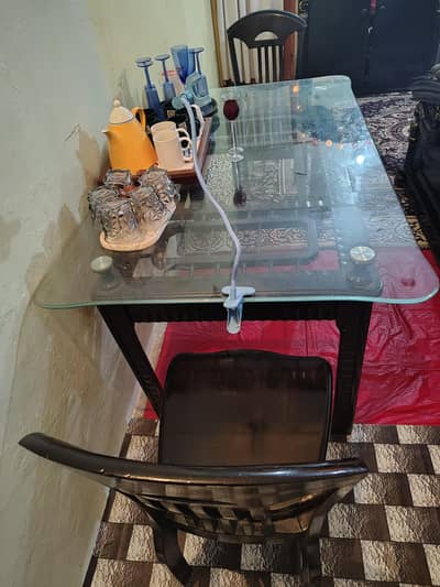 High quality wooden Dining table with 2 chairs