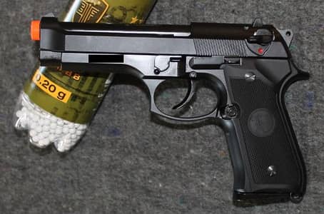 Berreta 9mm Airsoft Fully Metal Co2 Powered blowback