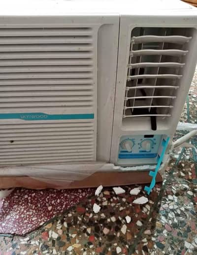 skywood  AC 0 75 with box New condition