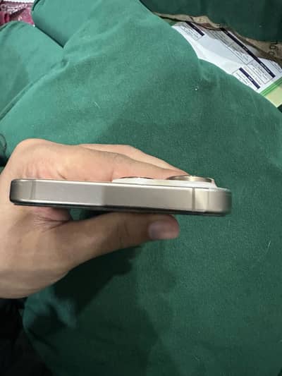 Apple iPhone 16 Pro Max