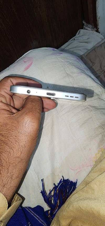 Hot 60 pro 128 gb set and charger