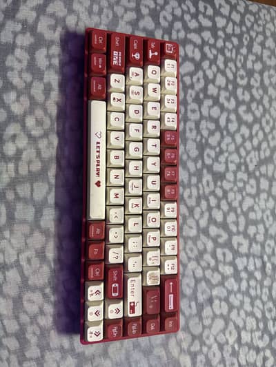 Looking to sell my Ajjaz Ak680 Keyboard with Red Dragon J90s mouse