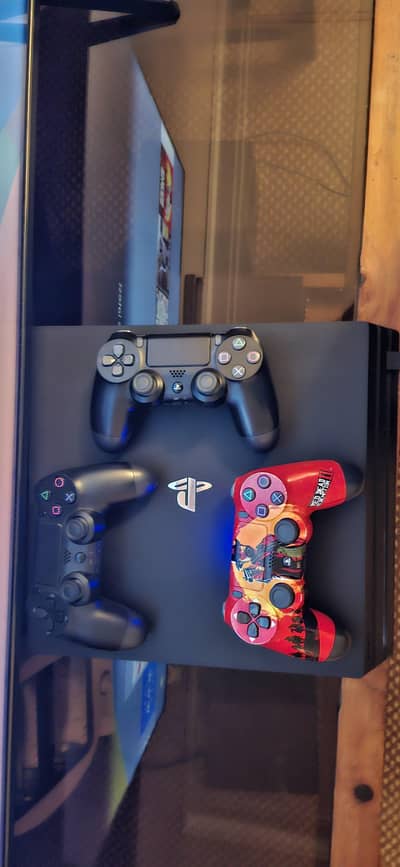 PLAYSTATION 4 PRO 1TB (Jailbreak 7.0)