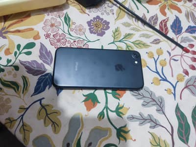 iphone 7 iCloud locked new battery installed with original panel