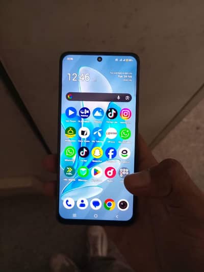 vivo v29e 5G back breek minor glass breek exchange possibale
