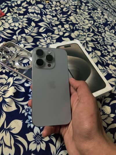 Iphone 15pro 128gb factory unlock