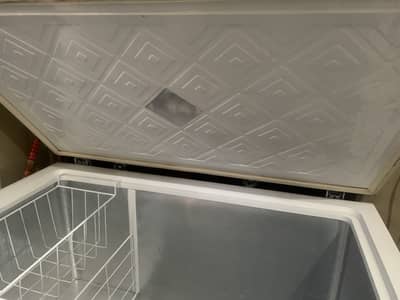 Waves Freezer For sale in new condition