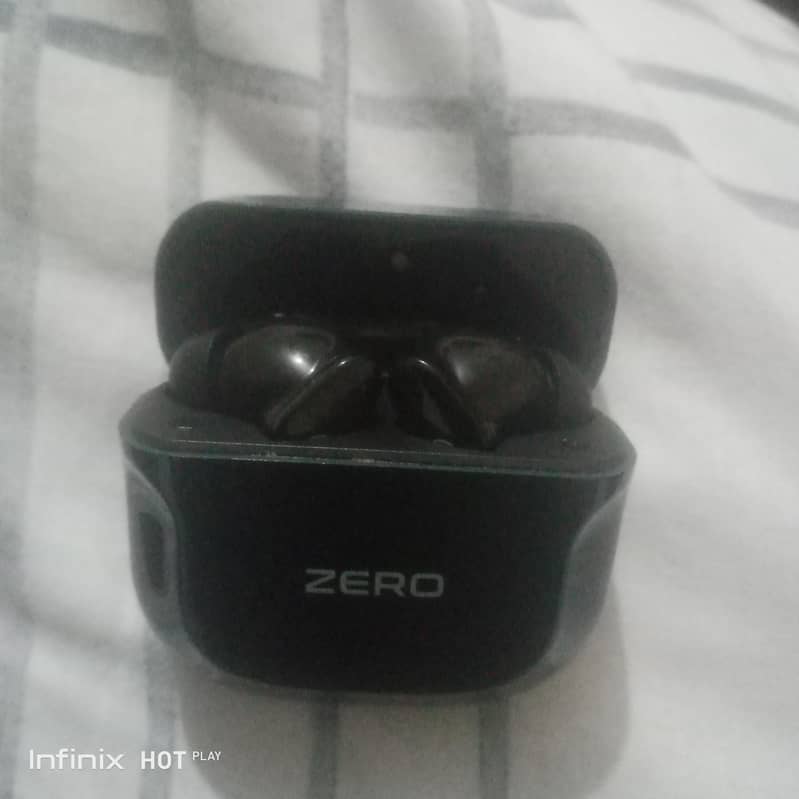 Zero Quantum earbuds 1