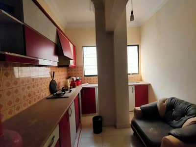 Urgent Apartment for sale 2 bed drawing dining 900 sq feet DHA phase 5 badar commercial Karachi