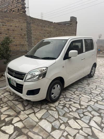 A1 car total geniun interior exterior no paint and dent engine 100%