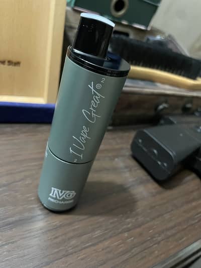 IVG Bar - Refillable Device with extra refill - used for only 1 day