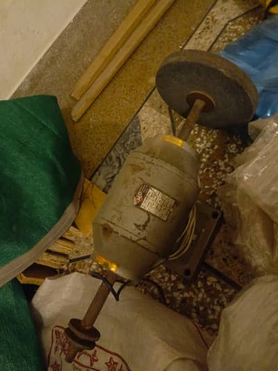 Bench Grinder 1/2 Hp