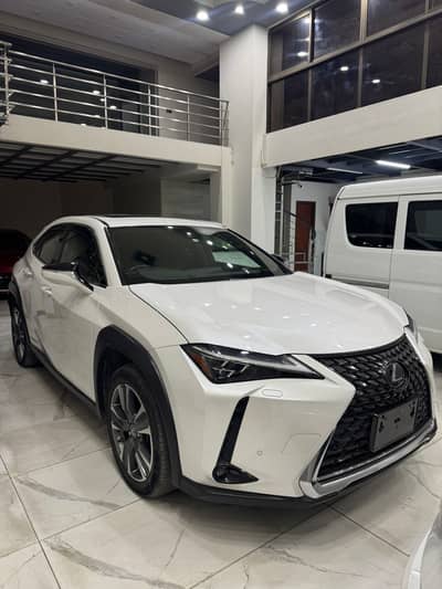 Lexus Ux300e 2021