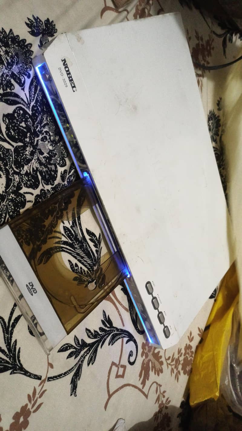 DVD PLAYER 5