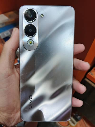 mobile vivo y04 4+4 64 condition 10.9. 5