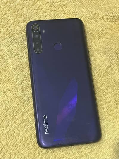 Realme 5 64GB (Phone on ni ho raha )
