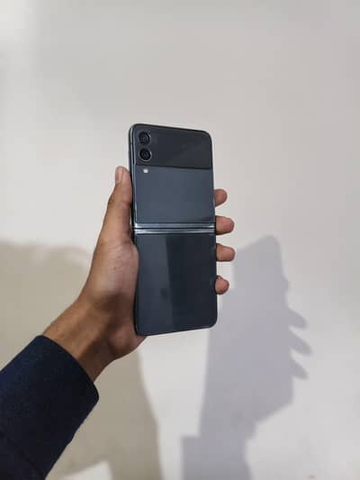 Samsung Galaxy Z flip 3 Non PTA 8/128gb Read add