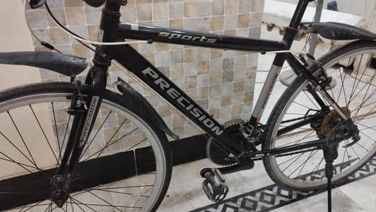 Precision Hybrid Bicycle - Excellent Condition - Shimano Gears