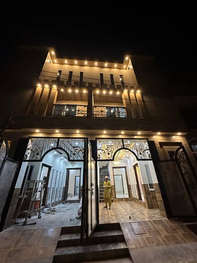4 Marla Luxury Triple Story Brand New House For Sale