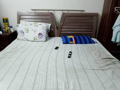 bed but in good condition 3 years used