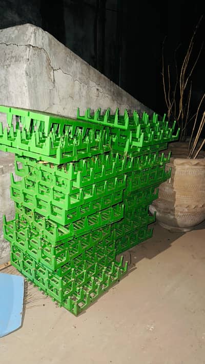 plastic floor matting for goats and hens